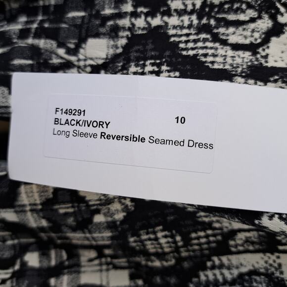 NEW LEILA ROSE Long Sleeve Reversible Seamed Fit & Flare Dress Sz 10 Black Ivory - Picture 12 of 14